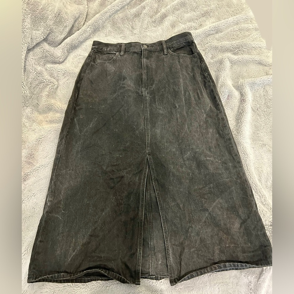 Uniqlo jean midi skirt